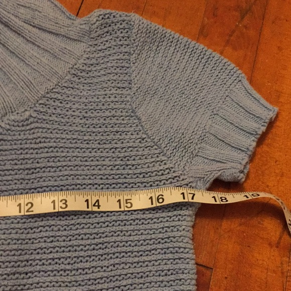 Cropped sweater- off the shoulder-size small - Picture 6 of 8